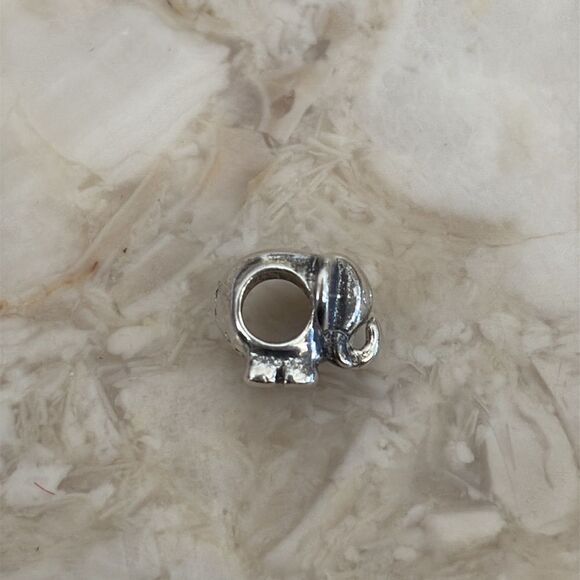 Michael Hill 925 Sterling Silver Elephant Charm Bead - Picture 5 of 6